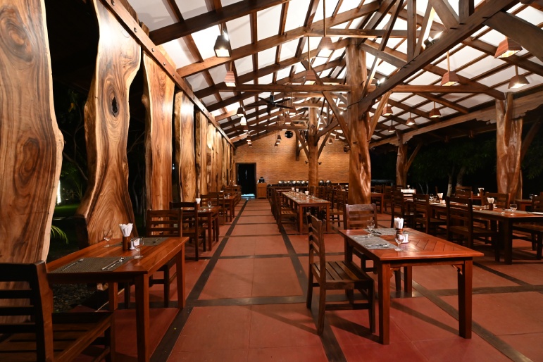 Restaurant Hall